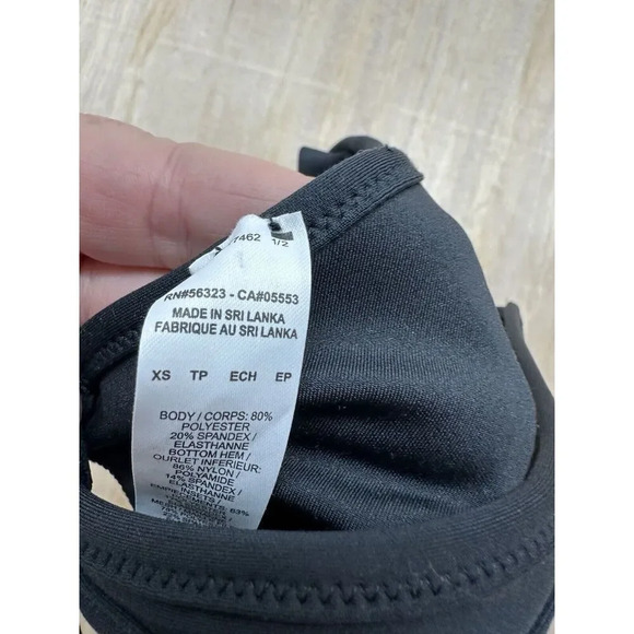 Nike Womens Swoosh Bra Medium Support SZ XS Non Padded Black - Picture 3 of 4